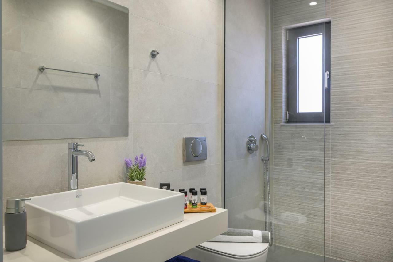 Athina Suites Luxury Suites Near The Sea Platanias Platanias  Exterior photo